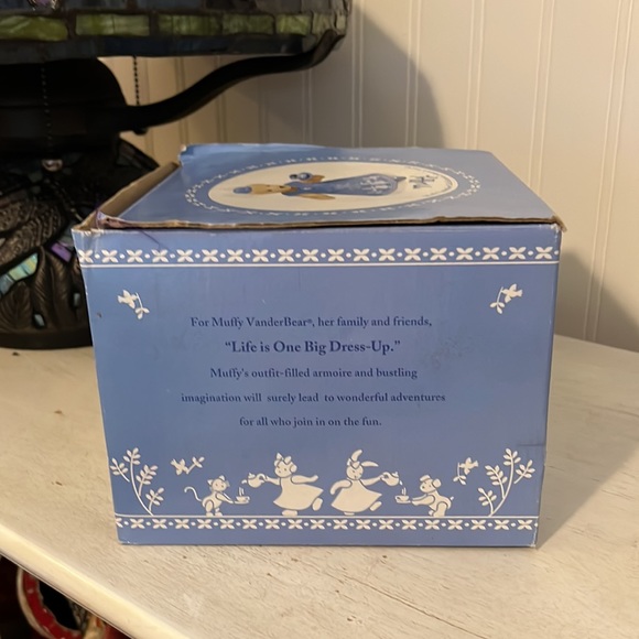 Muffy Vanderbear tea cup & saucer in box spot of tea - Picture 7 of 9